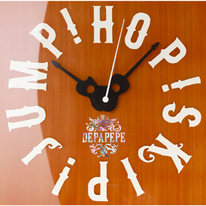 小娻孑在卧室里被躁
